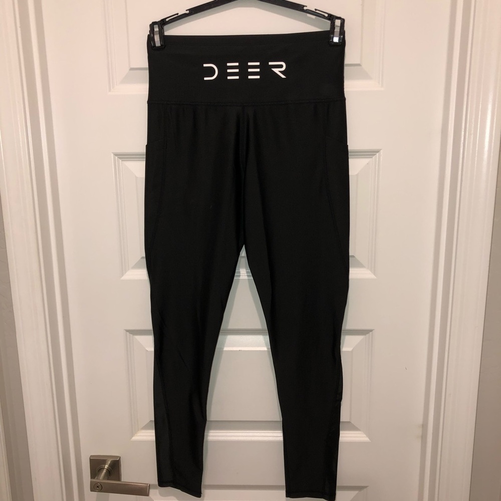 DEER Women’s Black Yoga Pants Tights Leggings sz M/Medium